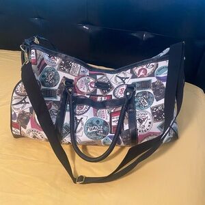 Adrienne Vittadini Graphic Print Travel Bag - Black and White 20x13